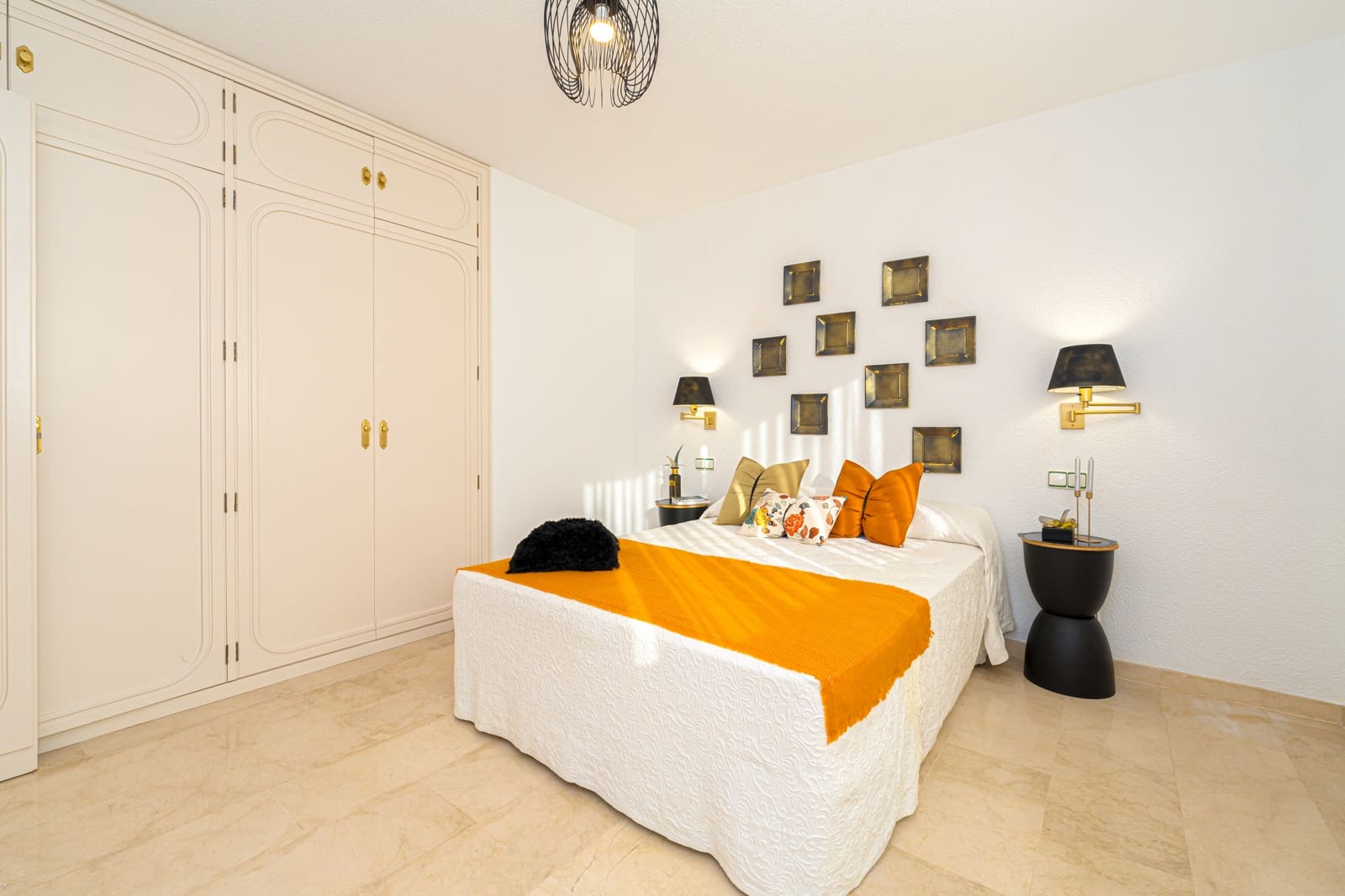 4 bedroom Penthouse for sale in Benidorm with pool - € 1,150,000 (Ref: 8826152)