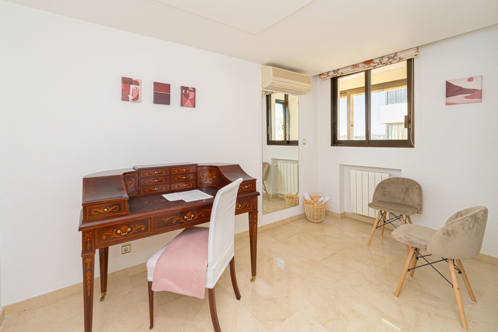 4 bedroom Penthouse for sale in Benidorm with pool - € 1,150,000 (Ref: 8826152)