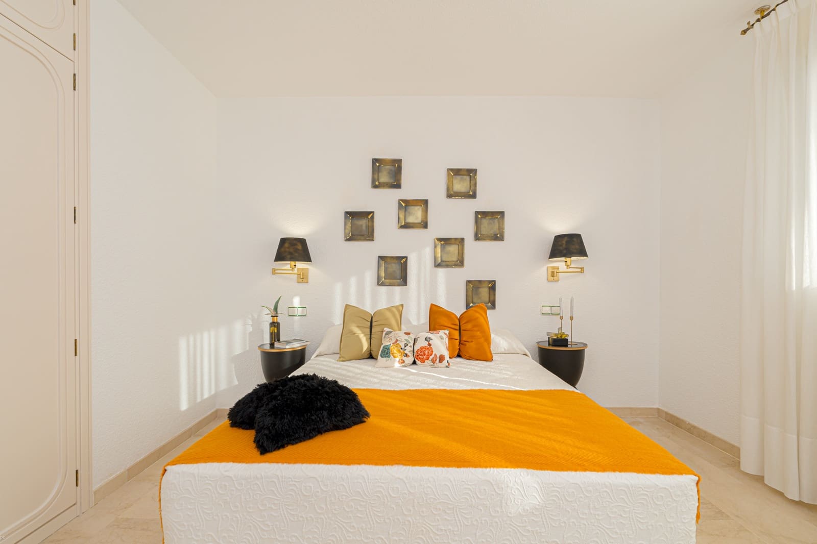 4 bedroom Penthouse for sale in Benidorm with pool - € 1,150,000 (Ref: 8826152)