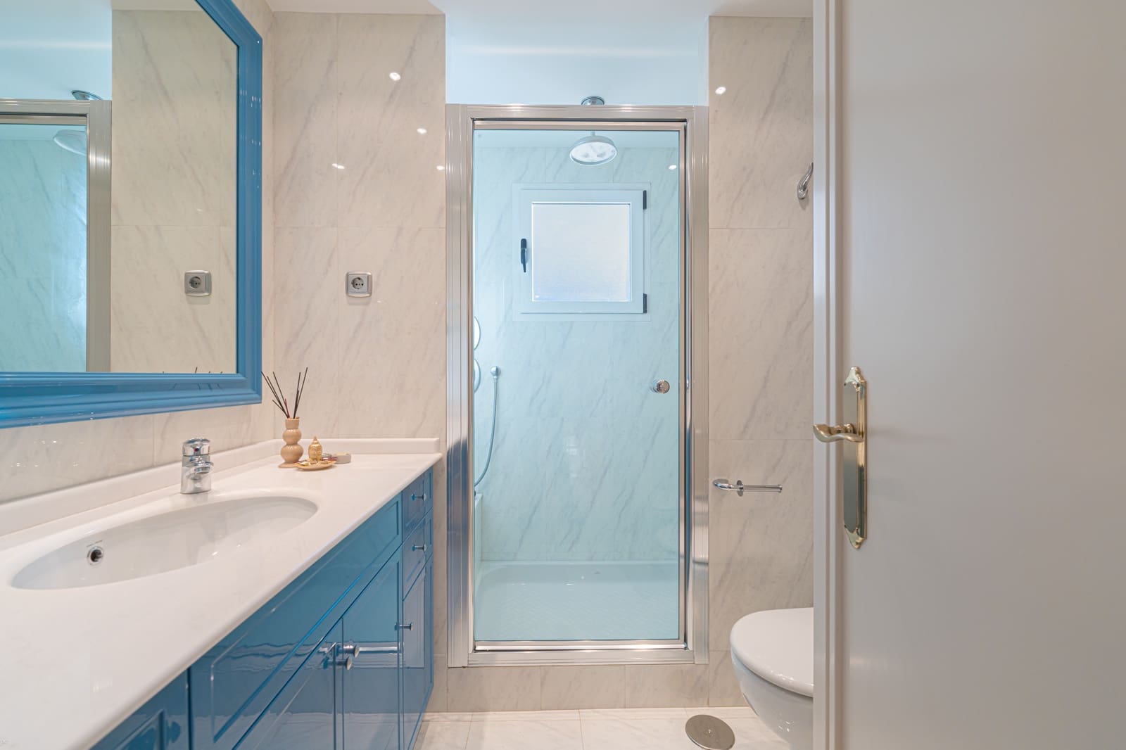 4 bedroom Penthouse for sale in Benidorm with pool - € 1,150,000 (Ref: 8826152)