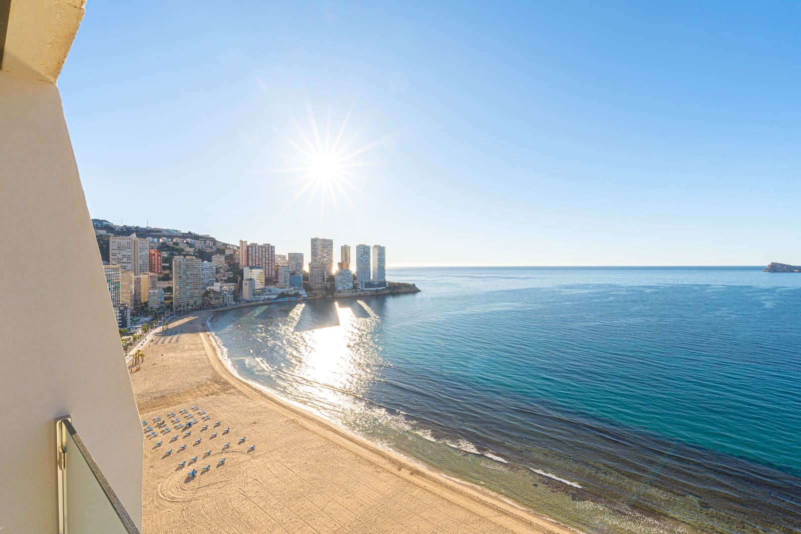 4 bedroom Penthouse for sale in Benidorm with pool - € 1,150,000 (Ref: 8826152)