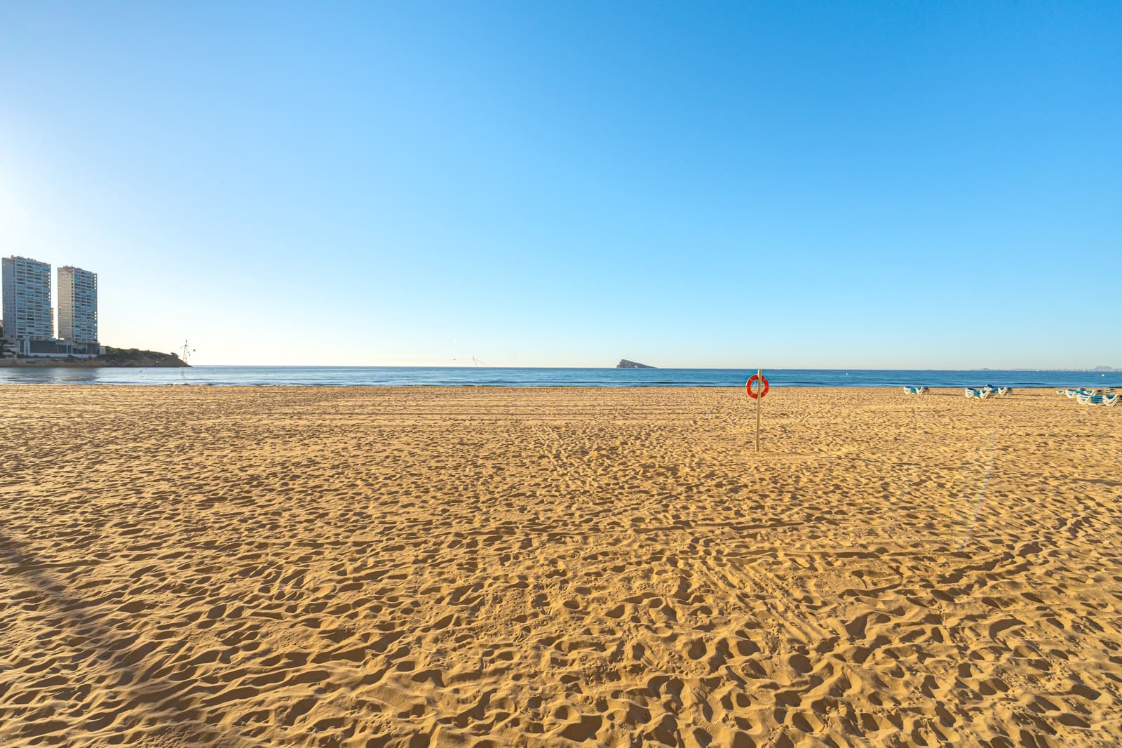 4 bedroom Penthouse for sale in Benidorm with pool - € 1,150,000 (Ref: 8826152)