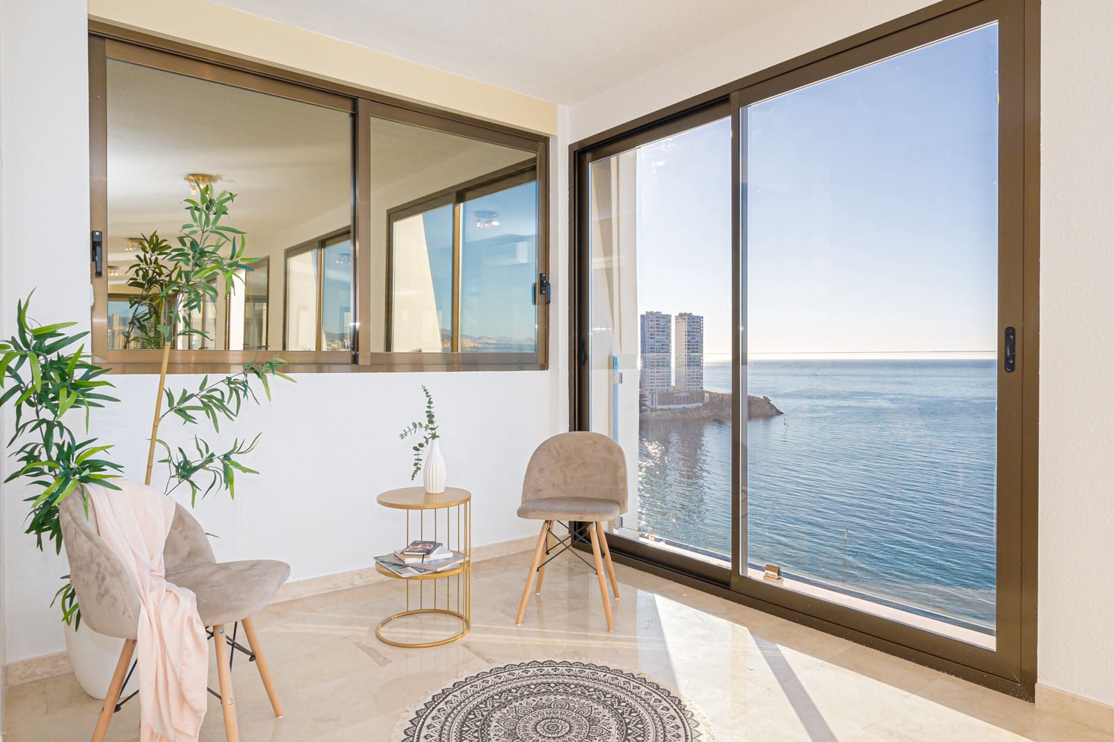 4 bedroom Penthouse for sale in Benidorm with pool - € 1,150,000 (Ref: 8826152)