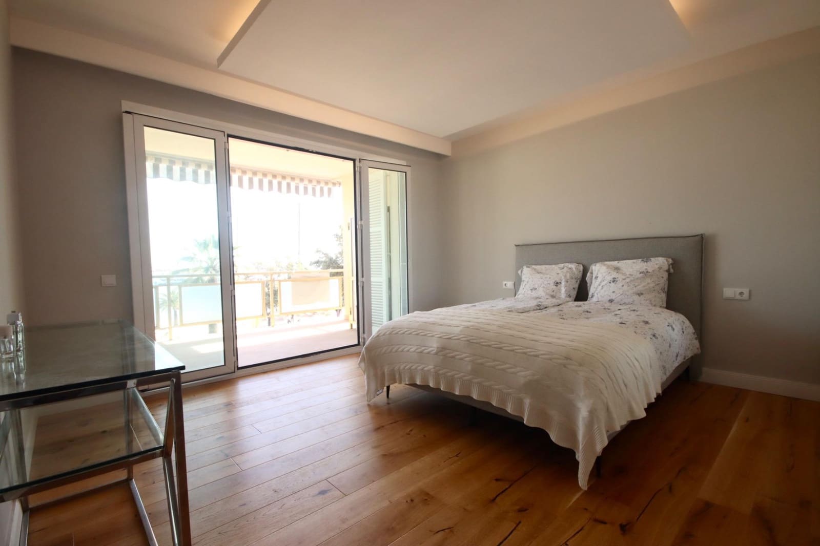 2 bedroom Apartment for sale in Palma de Mallorca with garage - € 775,000 (Ref: 8671948)