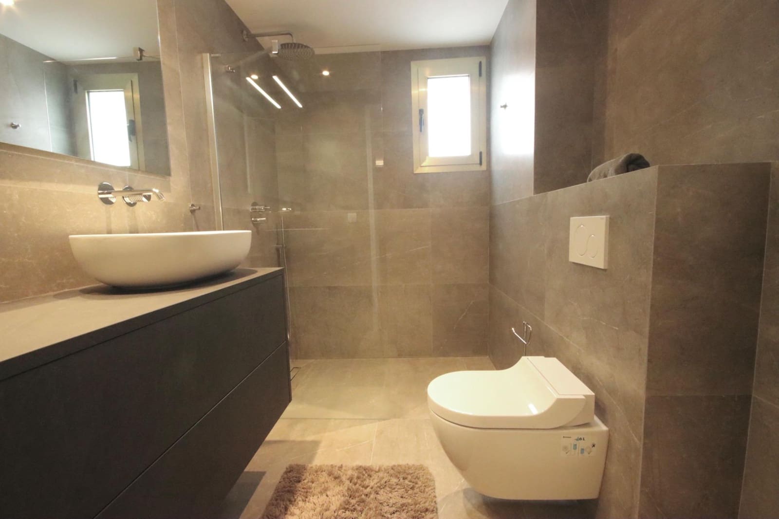 2 bedroom Apartment for sale in Palma de Mallorca with garage - € 775,000 (Ref: 8671948)