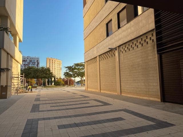 Kommersiell til salgs i Malaga by - € 930 000 (Ref: 8884388)