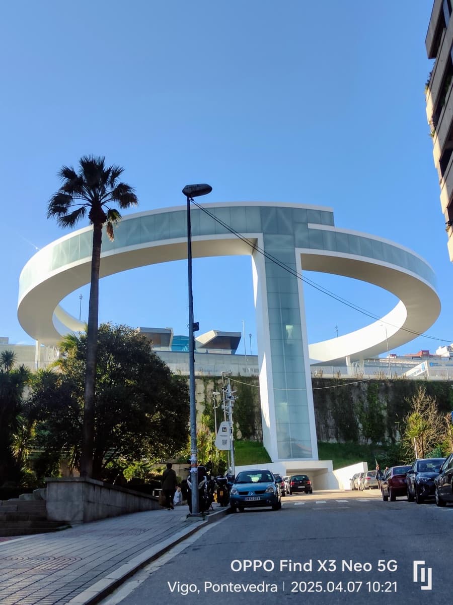 3 sypialnia Mieszkanie na sprzedaż w Vigo z garażem - 355 000 € (Ref: 9152182)