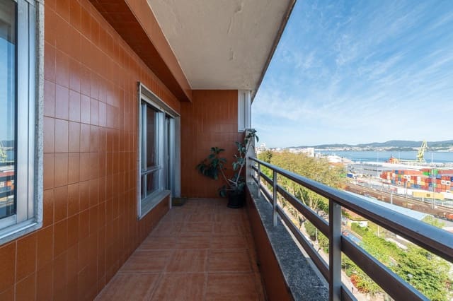 3 sypialnia Mieszkanie na sprzedaż w Vigo z garażem - 355 000 € (Ref: 9152182)