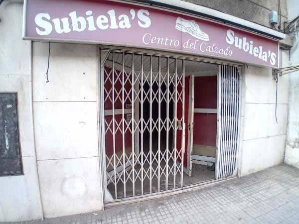 Erhverv til salg i Oliva - € 61.500 (Ref: 9159470)