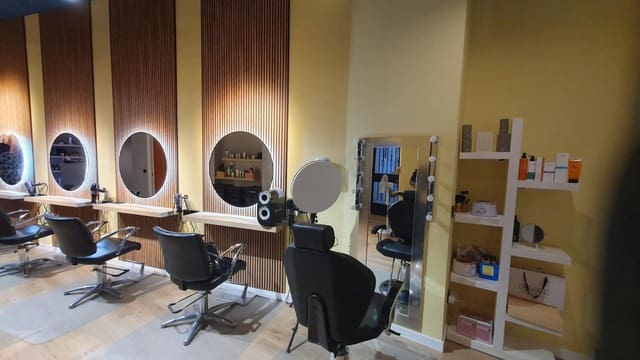 Commercial for sale in Burjassot - € 34,900 (Ref: 9257313)