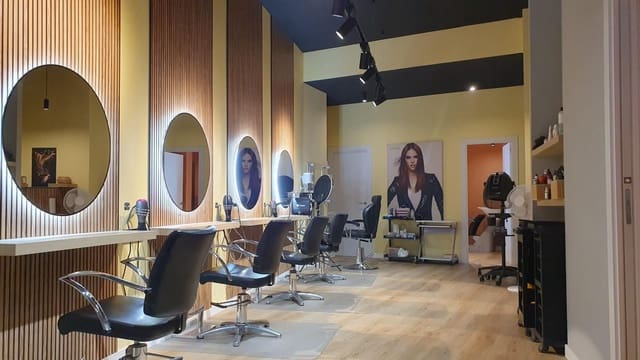 Commercial for sale in Burjassot - € 34,900 (Ref: 9257313)