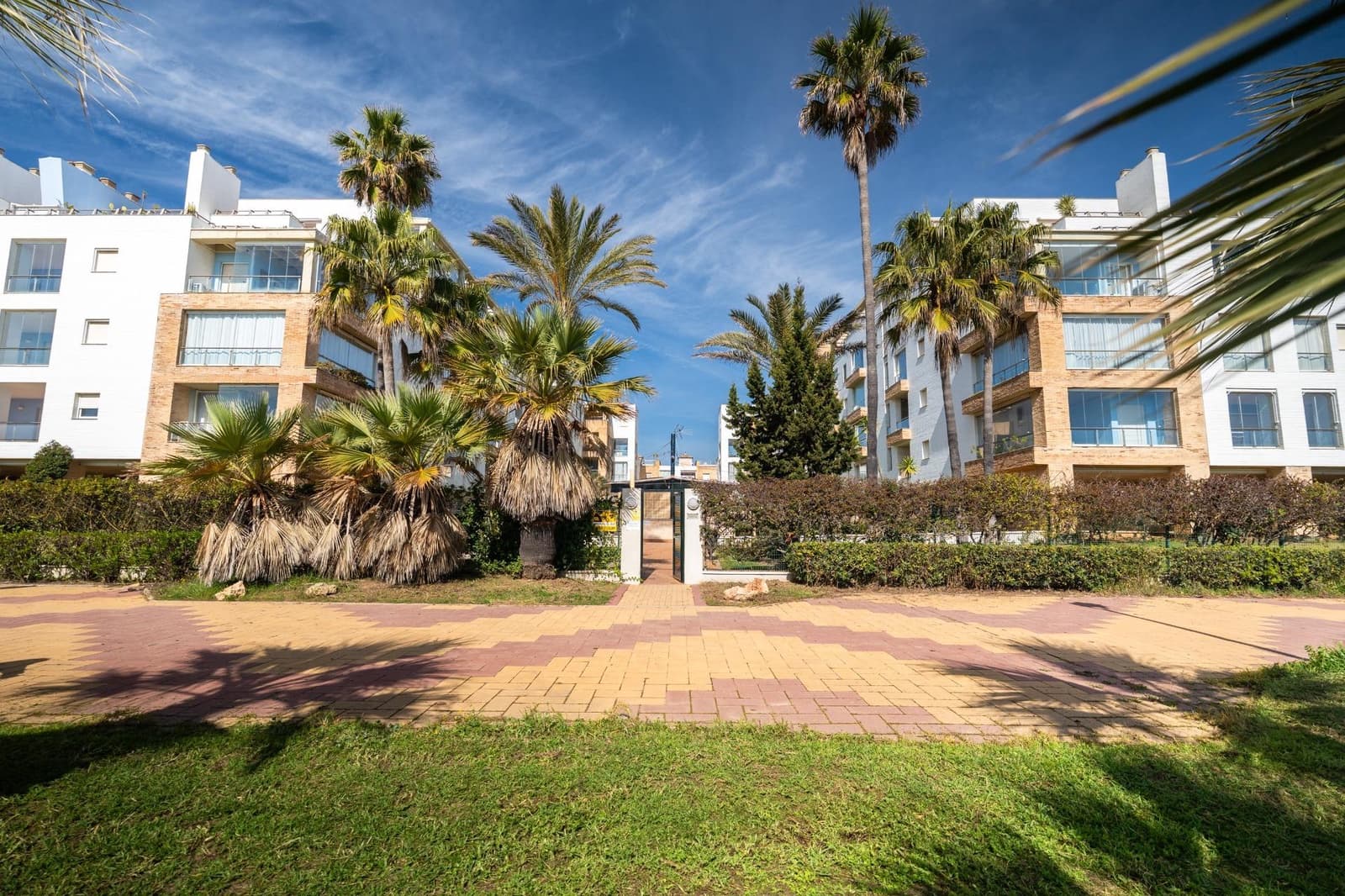 3 bedroom Flat for sale in Ayamonte with pool garage - € 440,000 (Ref: 9341222)