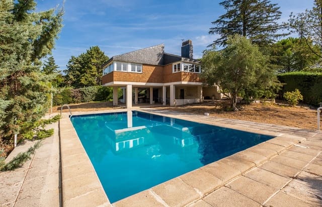 4 bedroom Villa for sale in Las Rozas de Madrid with pool garage - € 950,000 (Ref: 9374131)