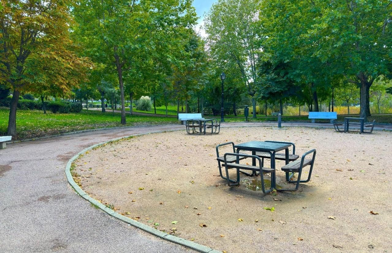 2 bedroom Flat for sale in Collado Villalba with pool - € 285,000 (Ref: 9390899)