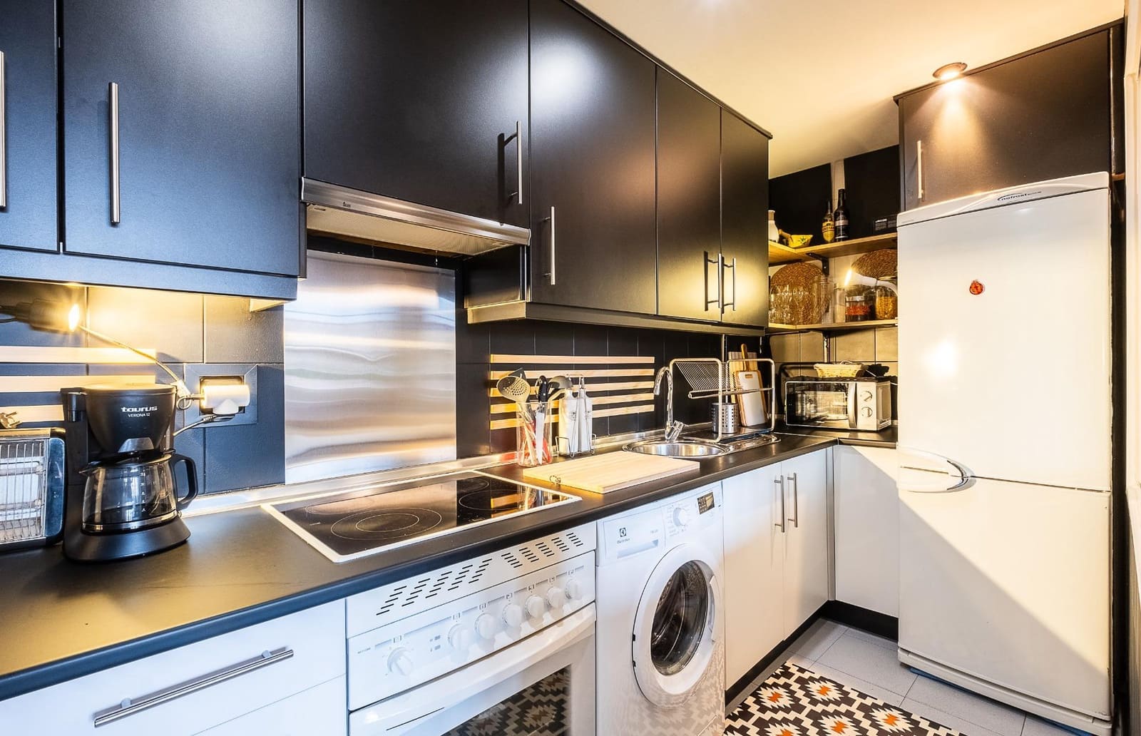 2 bedroom Flat for sale in Collado Villalba with pool - € 285,000 (Ref: 9390899)