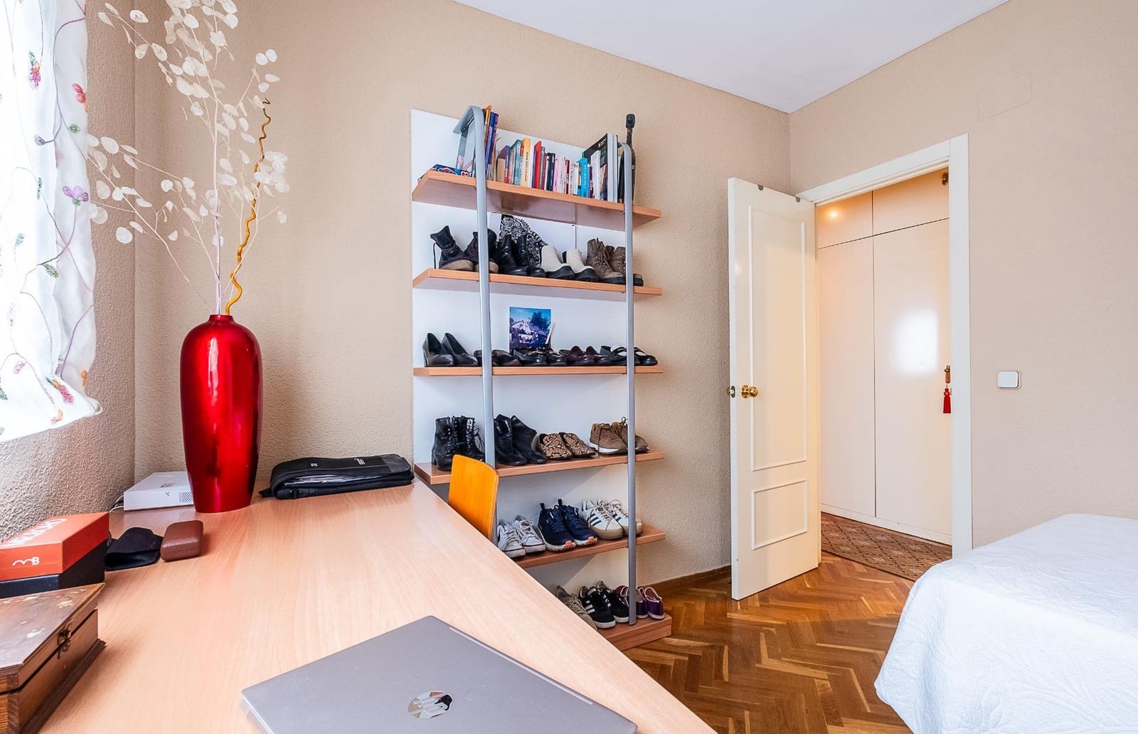 2 bedroom Flat for sale in Collado Villalba with pool - € 285,000 (Ref: 9390899)