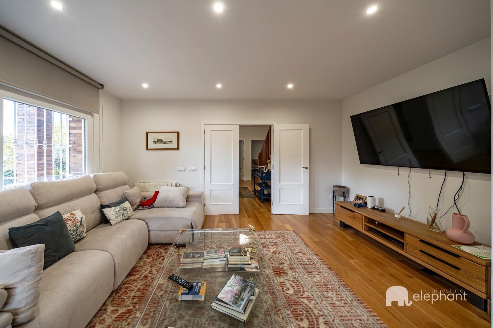 6 bedroom Villa for sale in Torrelodones with pool - € 1,127,000 (Ref: 9419789)