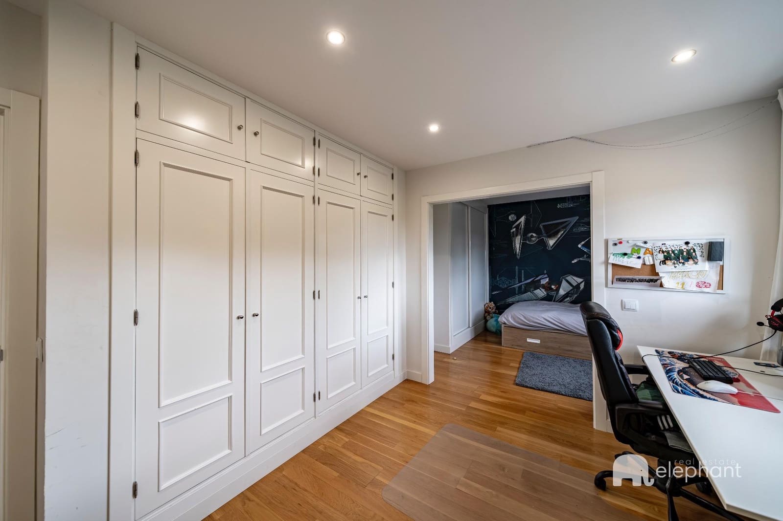 6 bedroom Villa for sale in Torrelodones with pool - € 1,127,000 (Ref: 9419789)