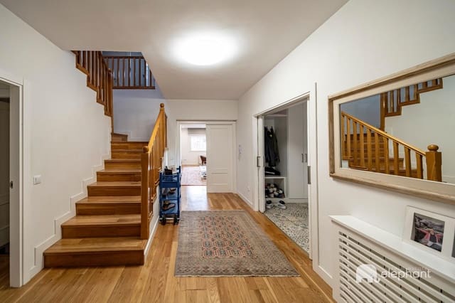 6 bedroom Villa for sale in Torrelodones with pool - € 1,127,000 (Ref: 9419789)