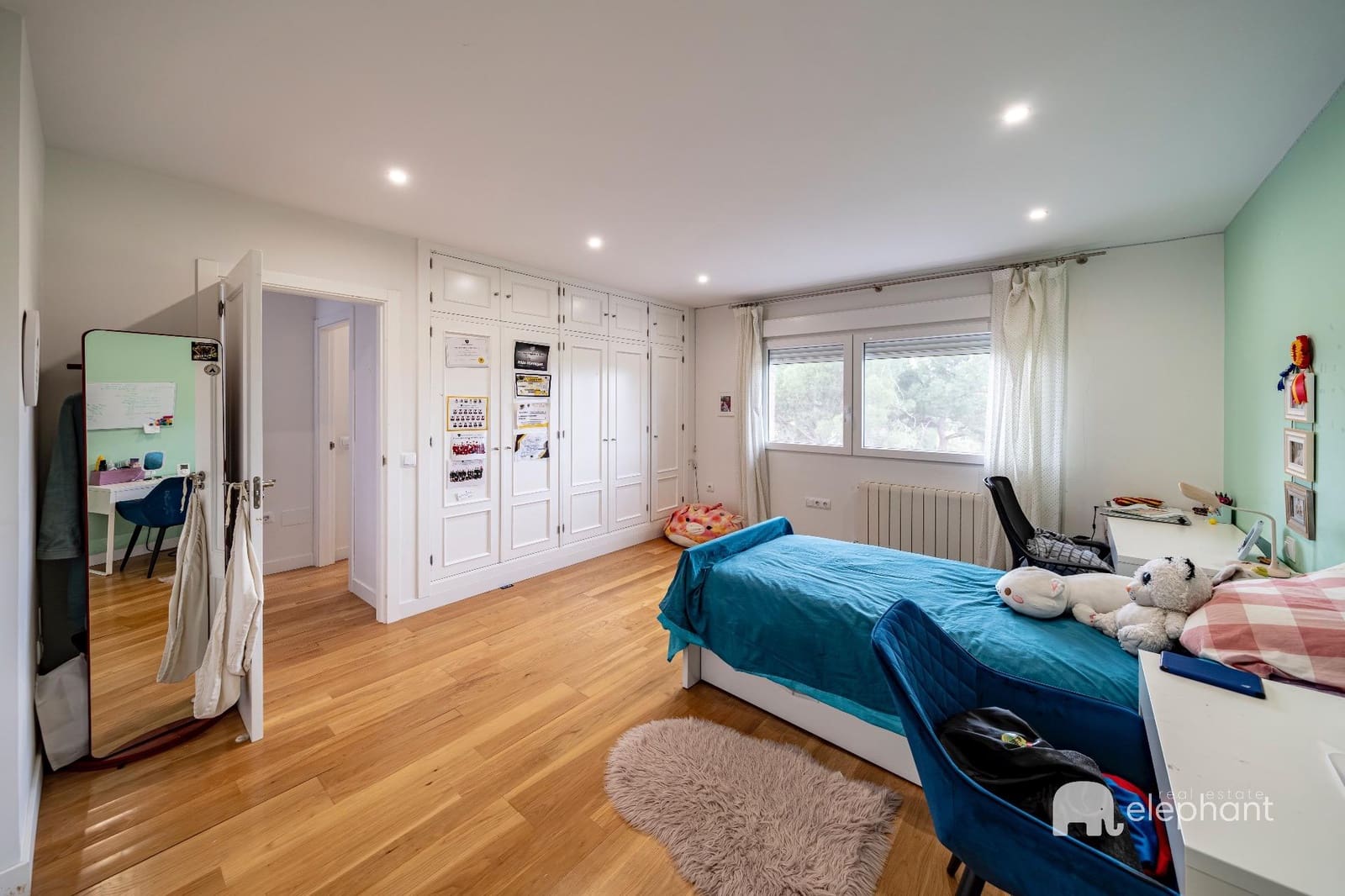 6 bedroom Villa for sale in Torrelodones with pool - € 1,127,000 (Ref: 9419789)