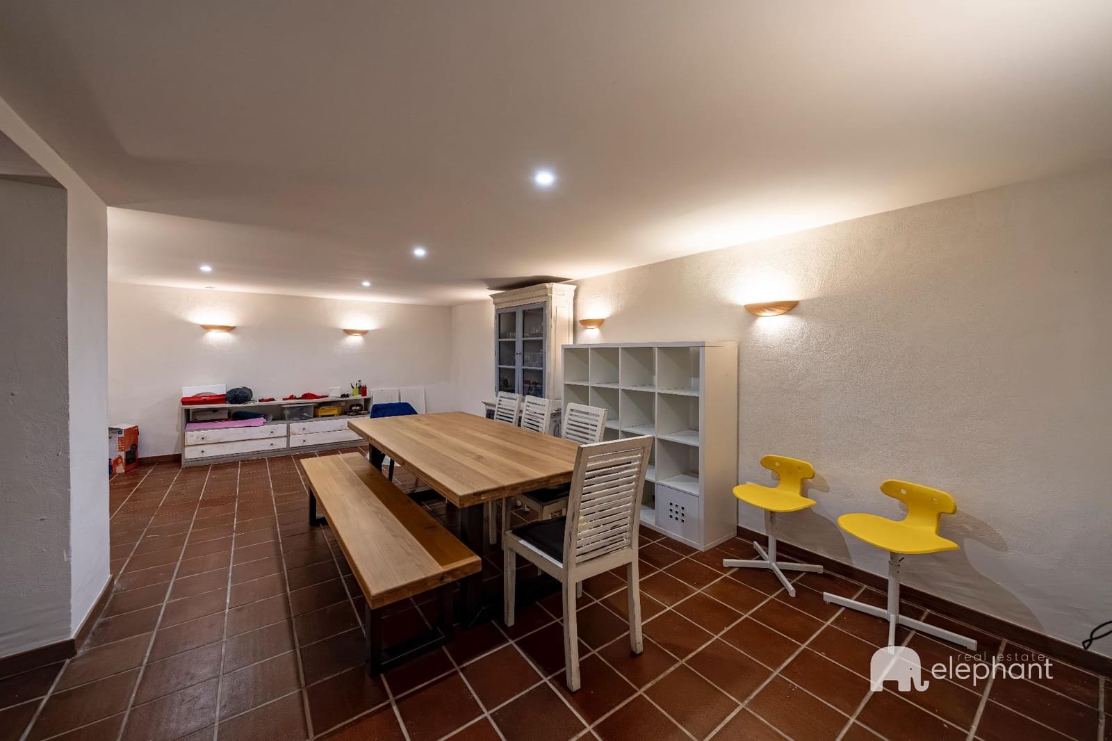 6 bedroom Villa for sale in Torrelodones with pool - € 1,127,000 (Ref: 9419789)