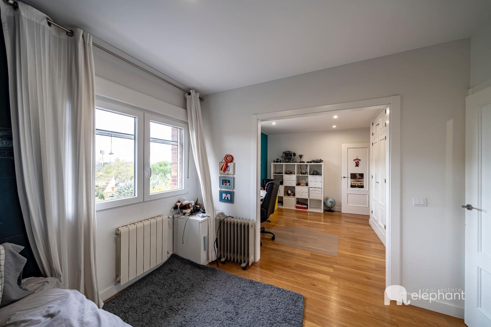 6 bedroom Villa for sale in Torrelodones with pool - € 1,127,000 (Ref: 9419789)