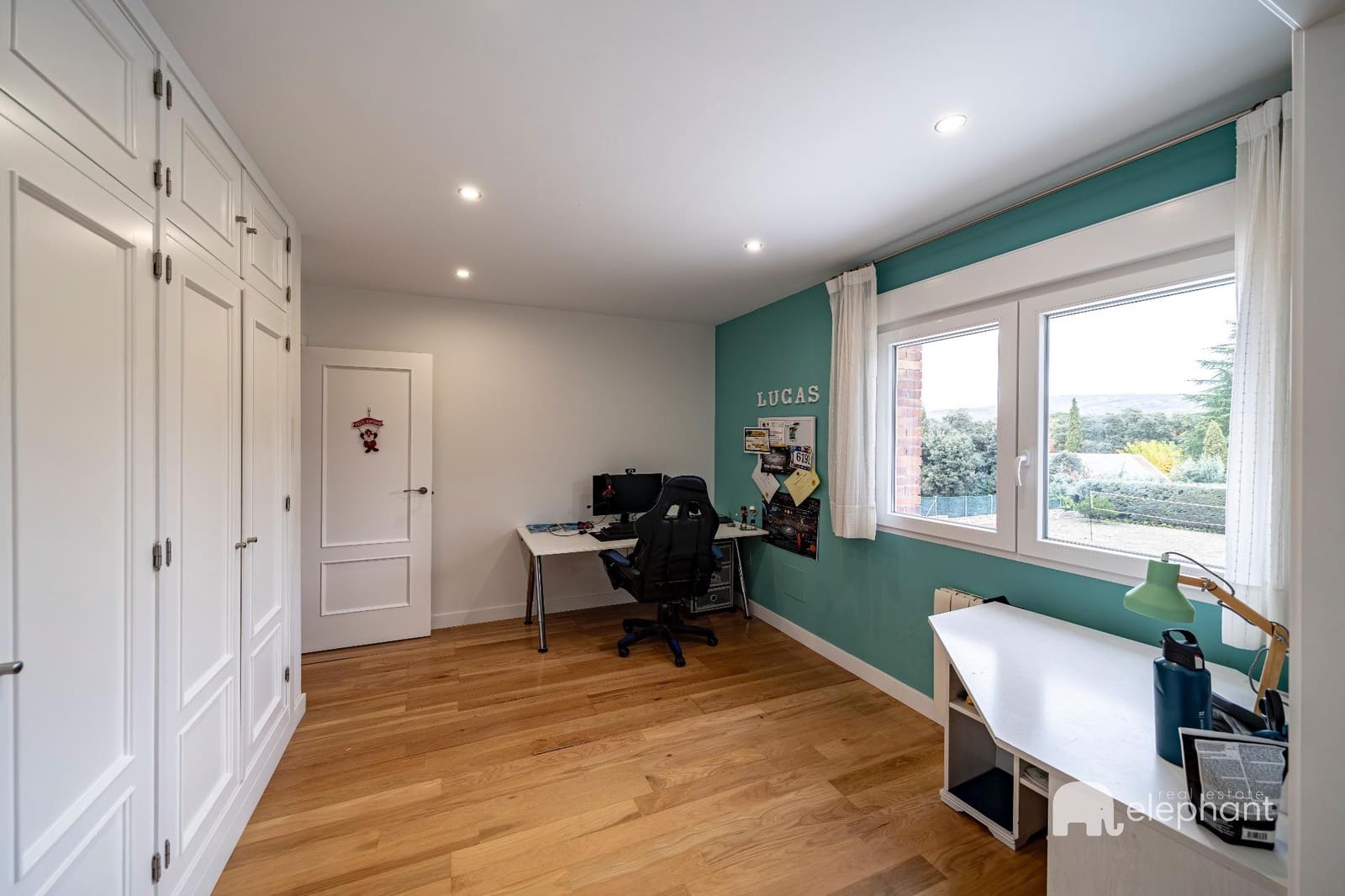 6 bedroom Villa for sale in Torrelodones with pool - € 1,127,000 (Ref: 9419789)