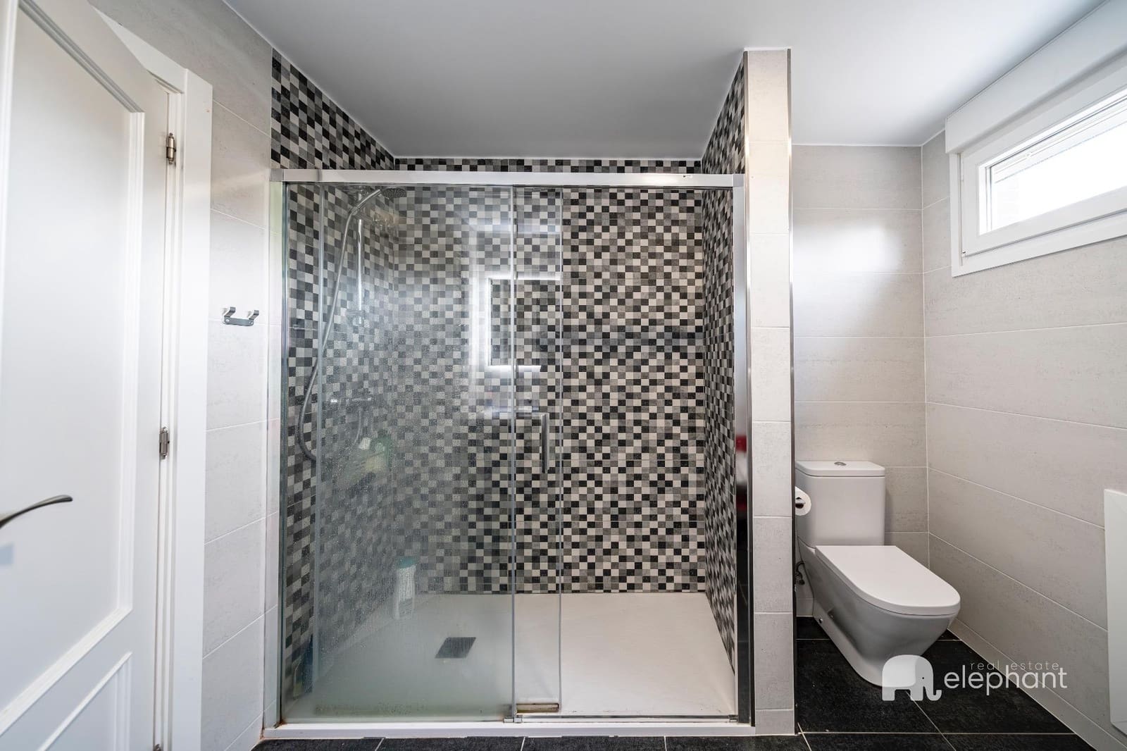 6 bedroom Villa for sale in Torrelodones with pool - € 1,127,000 (Ref: 9419789)