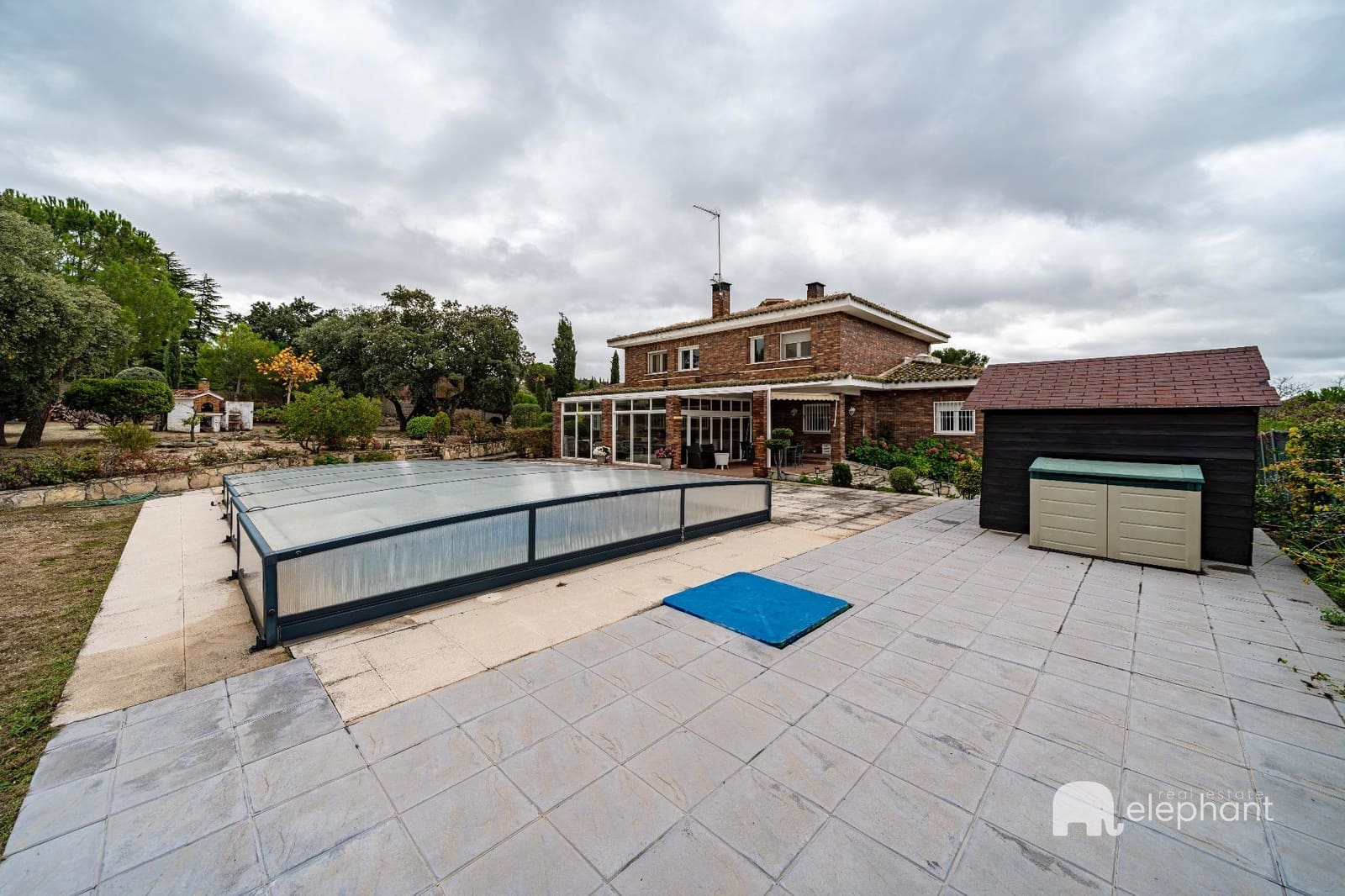 6 bedroom Villa for sale in Torrelodones with pool - € 1,127,000 (Ref: 9419789)