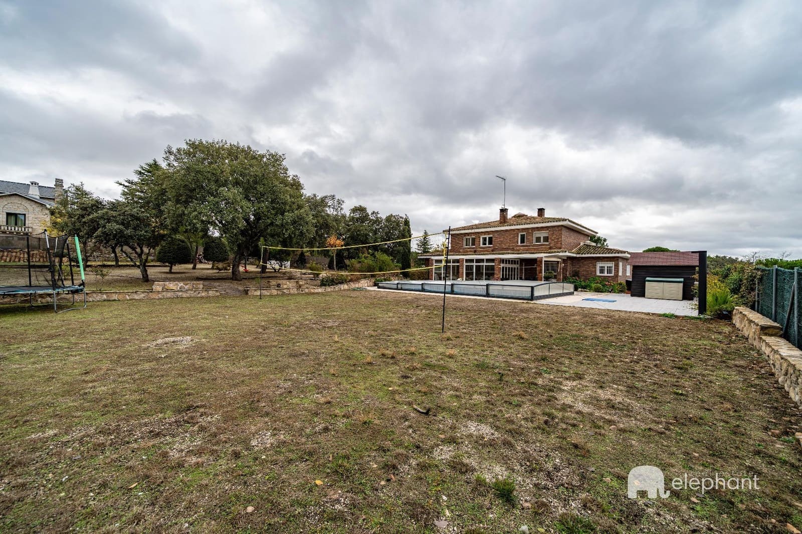 6 bedroom Villa for sale in Torrelodones with pool - € 1,127,000 (Ref: 9419789)