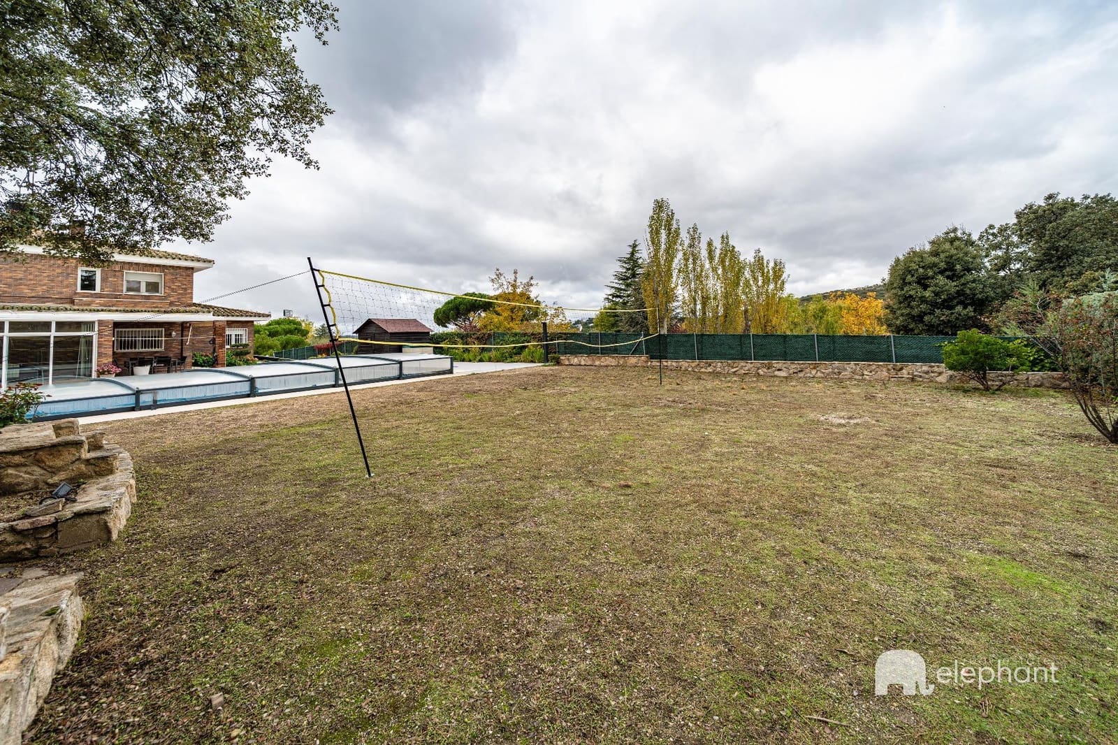 6 bedroom Villa for sale in Torrelodones with pool - € 1,127,000 (Ref: 9419789)