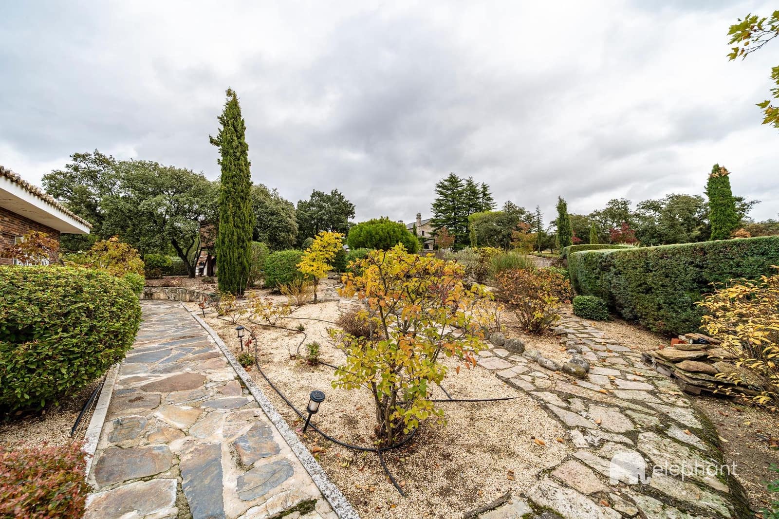 6 bedroom Villa for sale in Torrelodones with pool - € 1,127,000 (Ref: 9419789)