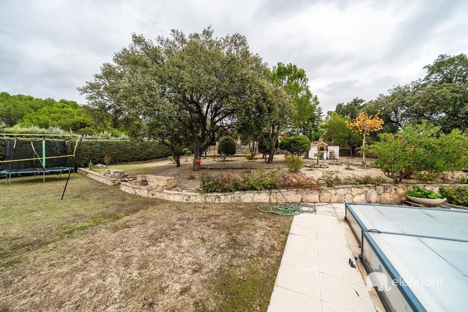 6 bedroom Villa for sale in Torrelodones with pool - € 1,127,000 (Ref: 9419789)