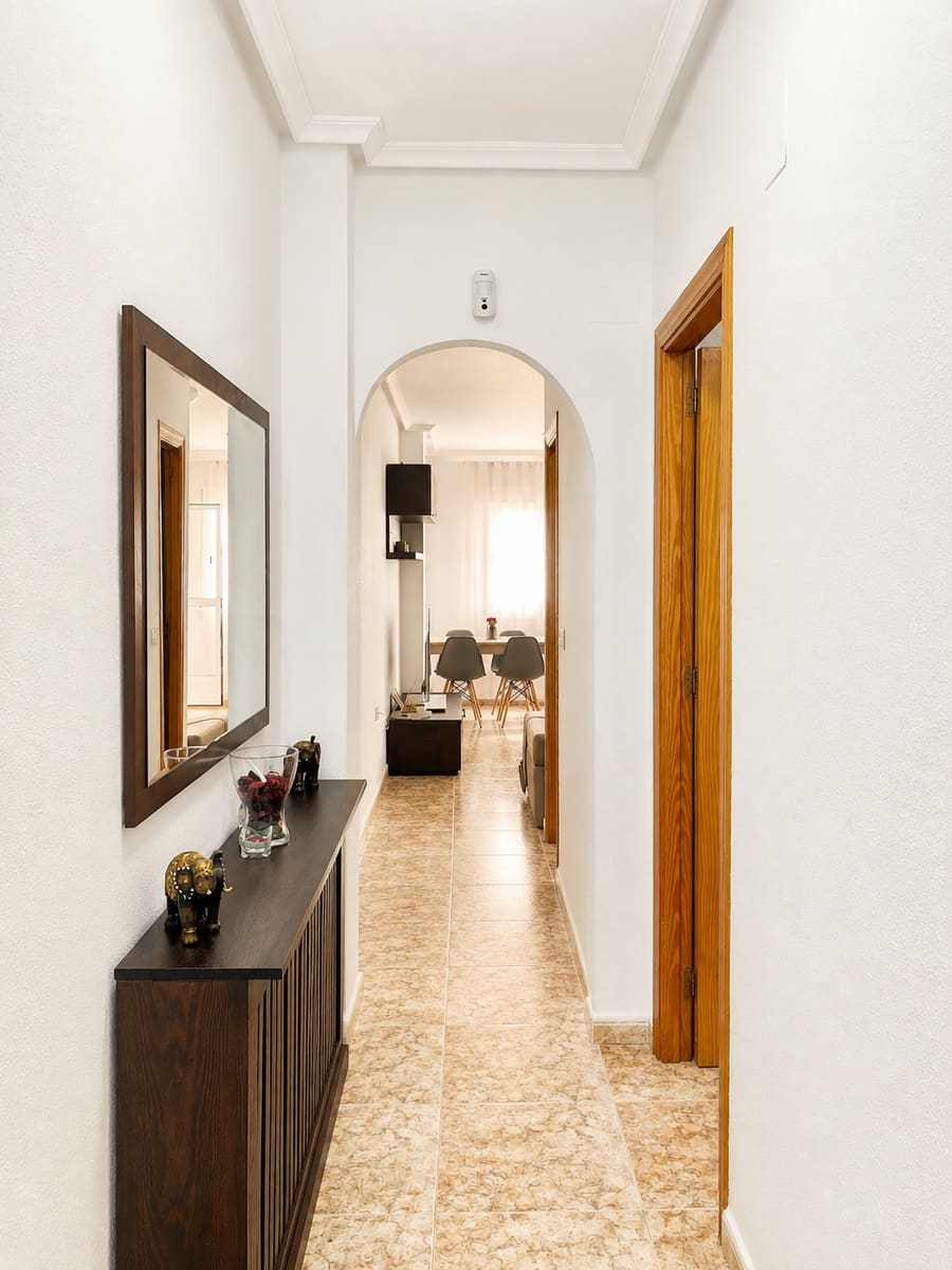 1 Zimmer Apartment zu verkaufen in Torrevieja mit Pool - 105.000 € (Ref: 10029795)