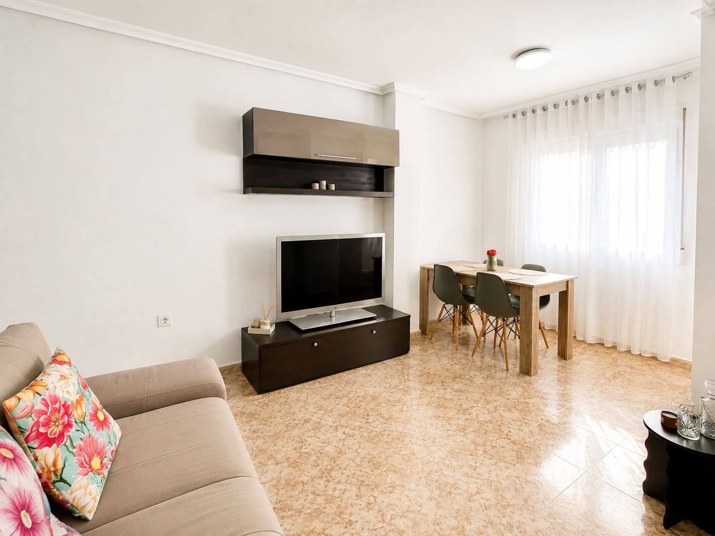 1 Zimmer Apartment zu verkaufen in Torrevieja mit Pool - 105.000 € (Ref: 10029795)