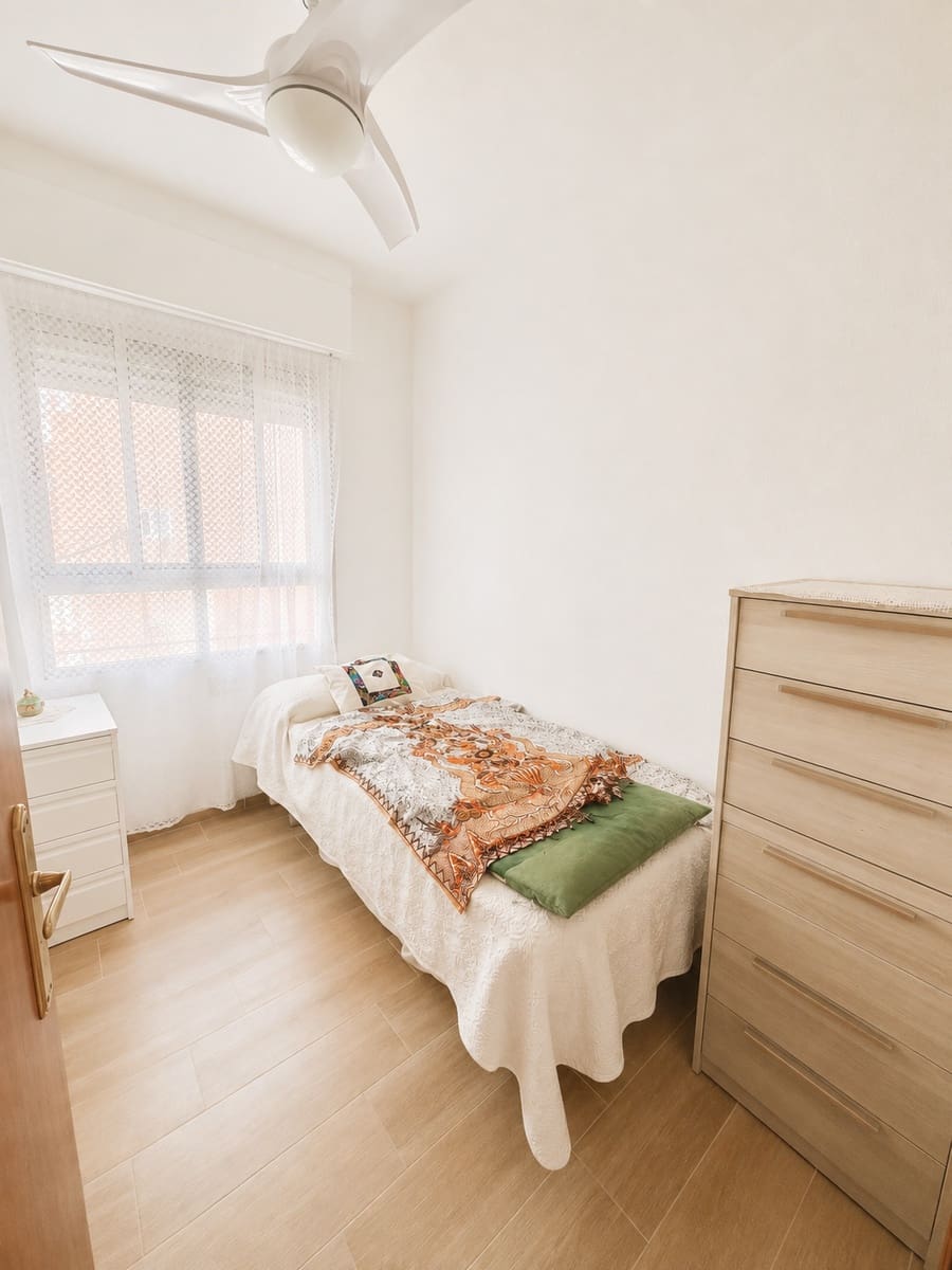 3 camera da letto Appartamento sulla Spiaggia in vendita in Torrevieja con garage - 149.000 € (Rif: 10035617)