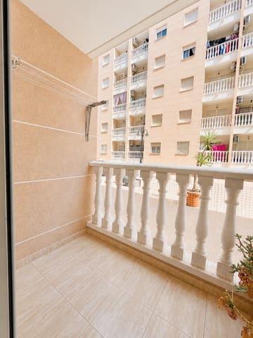 2 soveværelse Strandlejlighed til salg i Antonio Machado, Torrevieja med swimmingpool garage - € 139.900 (Ref: 10039349)