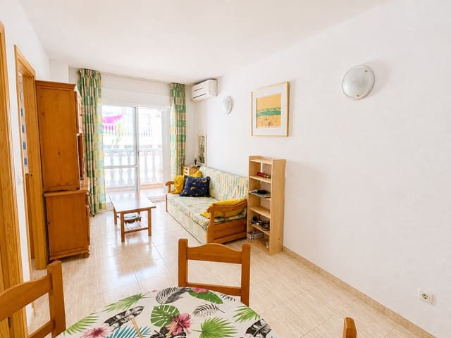 2 soveværelse Strandlejlighed til salg i Antonio Machado, Torrevieja med swimmingpool garage - € 139.900 (Ref: 10039349)