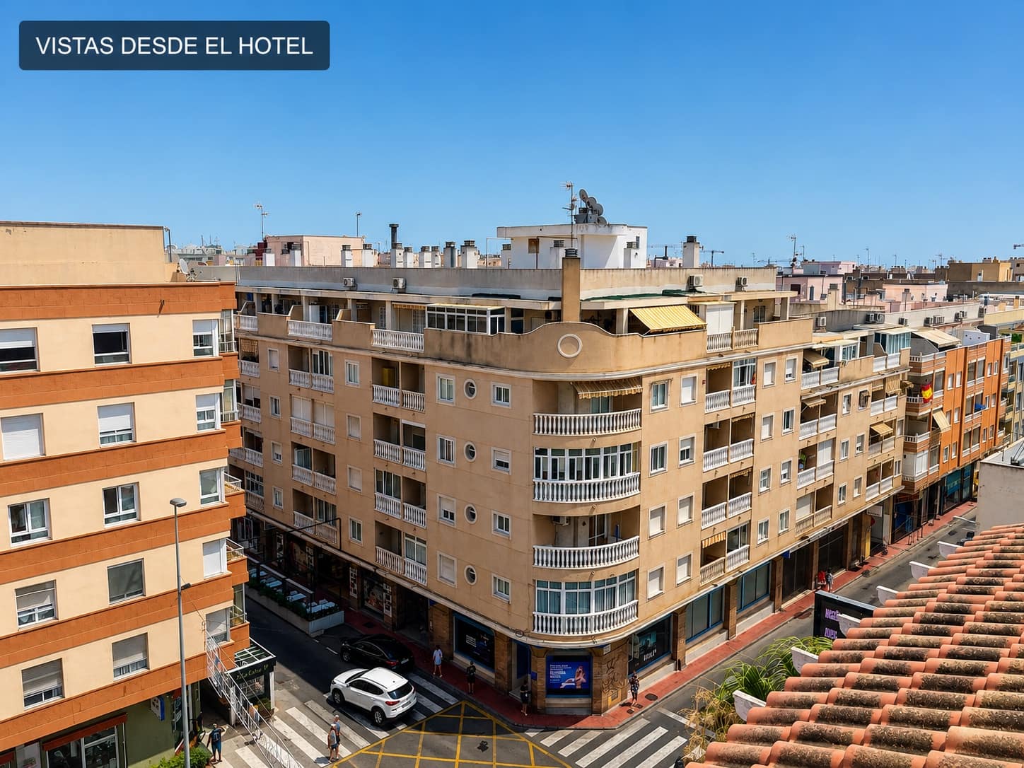 25 soveværelse Hotel til salg i Torrevieja med garage - € 1.500.000 (Ref: 10057135)