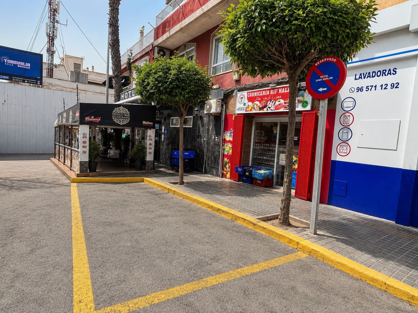 25 soveværelse Hotel til salg i Torrevieja med garage - € 1.500.000 (Ref: 10057135)