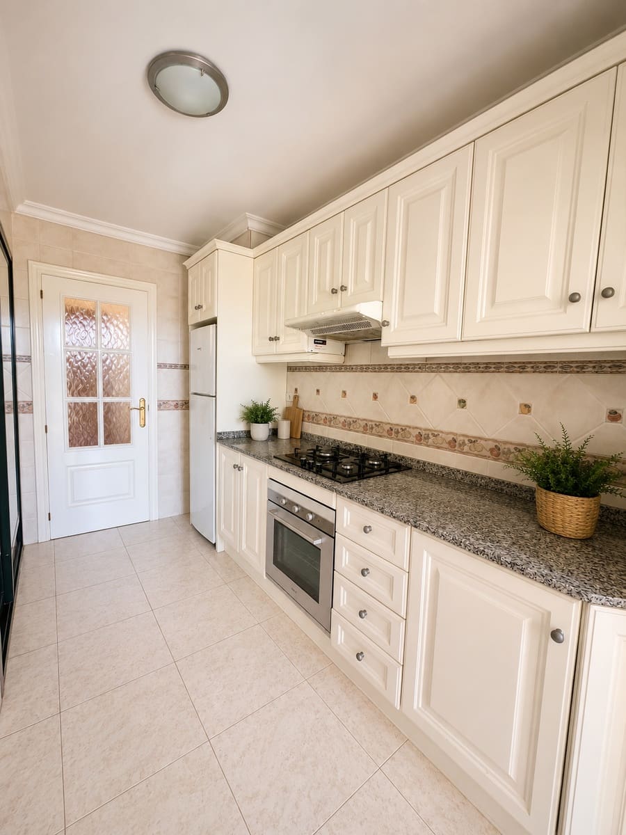 Piso de 2 habitaciones en Orihuela Costa en venta con piscina - 198.900 € (Ref: 10057138)