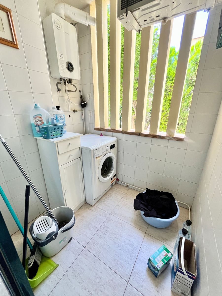 Piso de 2 habitaciones en Orihuela Costa en venta con piscina - 198.900 € (Ref: 10057138)