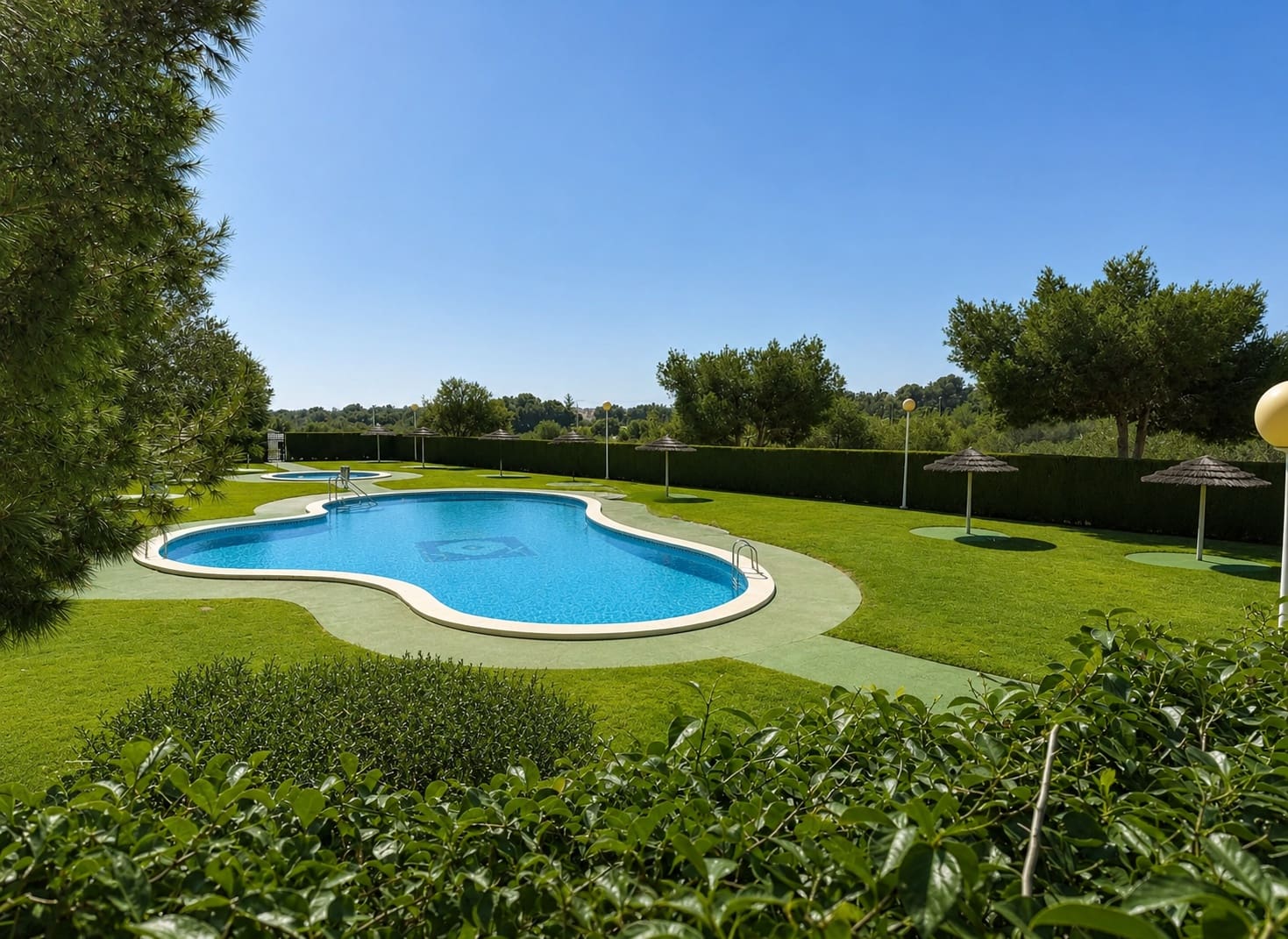 Piso de 2 habitaciones en Orihuela Costa en venta con piscina - 198.900 € (Ref: 10057138)