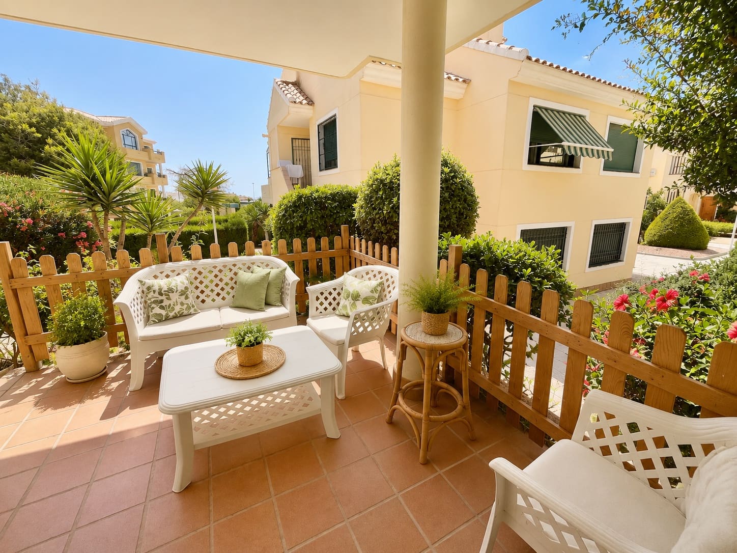 Piso de 2 habitaciones en Orihuela Costa en venta con piscina - 198.900 € (Ref: 10057138)