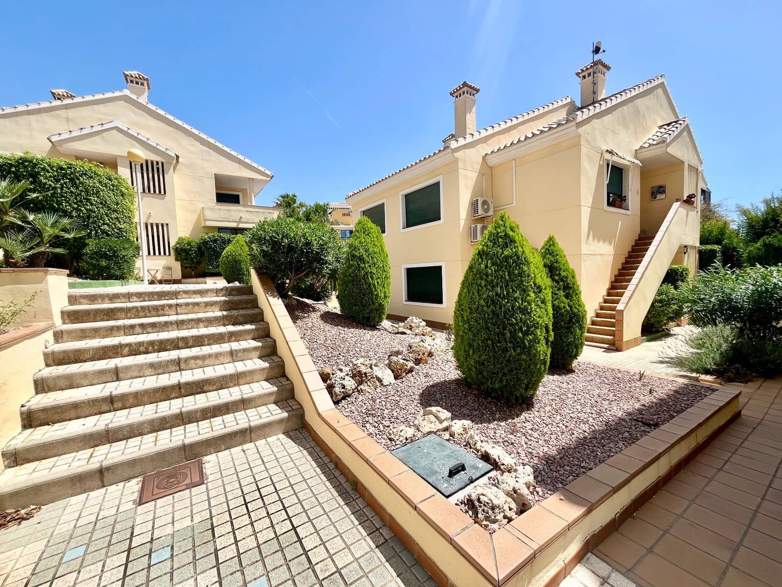 Piso de 2 habitaciones en Orihuela Costa en venta con piscina - 198.900 € (Ref: 10057138)