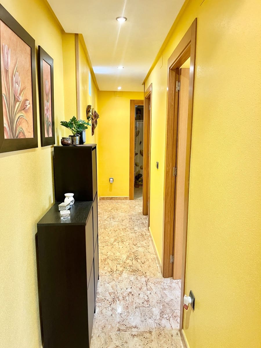 3 slaapkamer Flat te koop in Torrevieja - € 260.000 (Ref: 10057139)