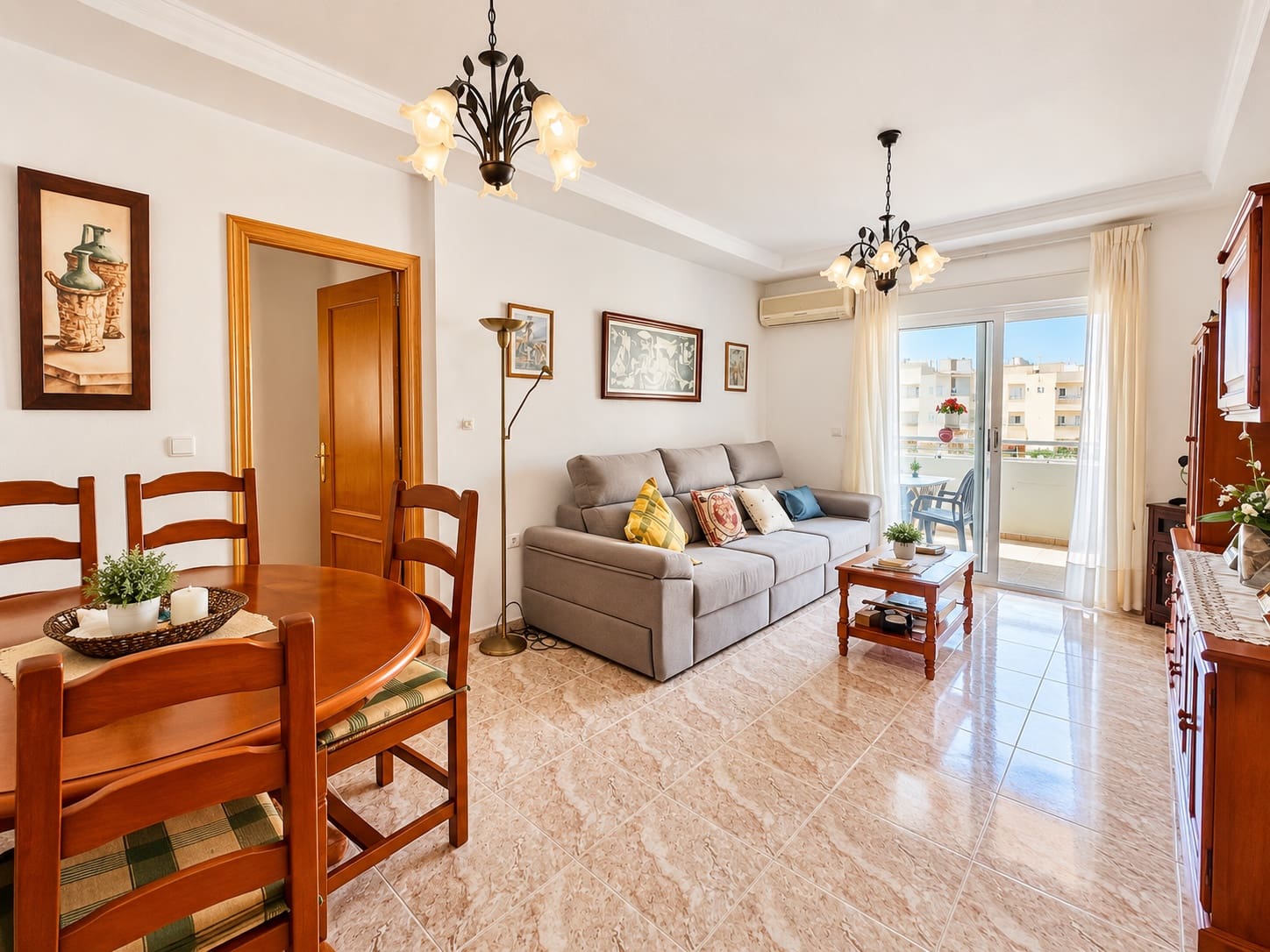 2 bedroom Flat for sale in Torrevieja with garage - € 180,000 (Ref: 10057140)