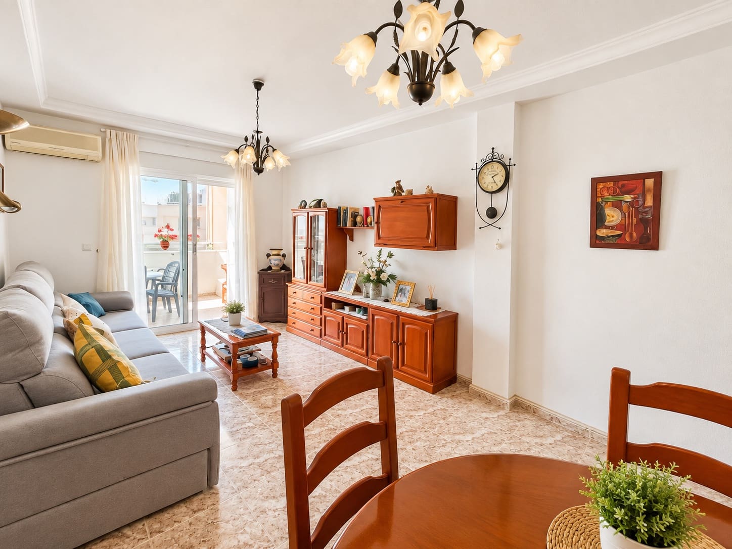 2 bedroom Flat for sale in Torrevieja with garage - € 180,000 (Ref: 10057140)