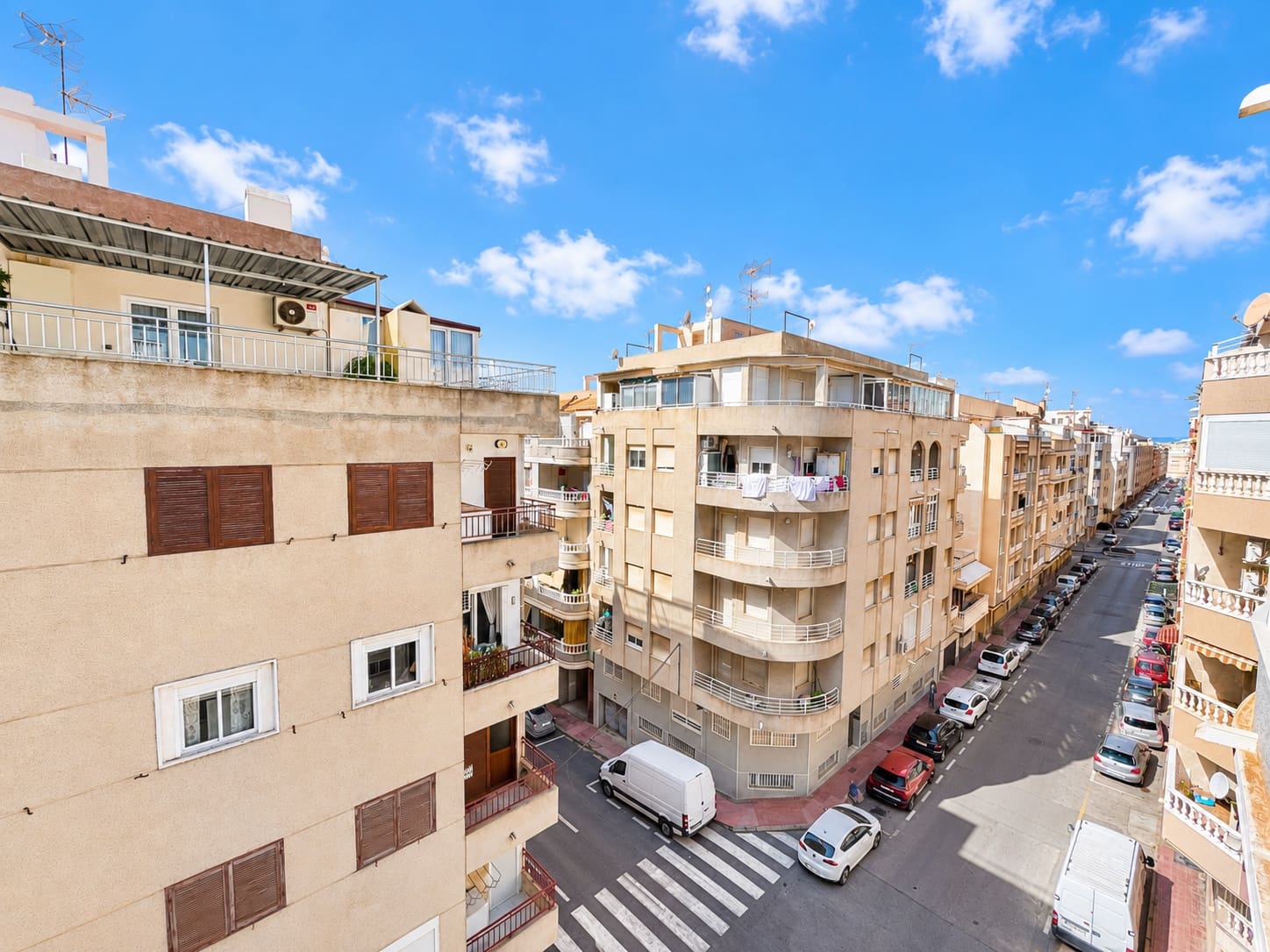 2 bedroom Flat for sale in Torrevieja with garage - € 180,000 (Ref: 10057140)