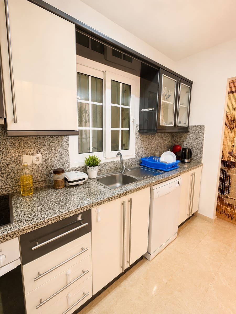 Chalet de 3 habitaciones en Orihuela Costa en venta con piscina garaje - 299.000 € (Ref: 10057142)